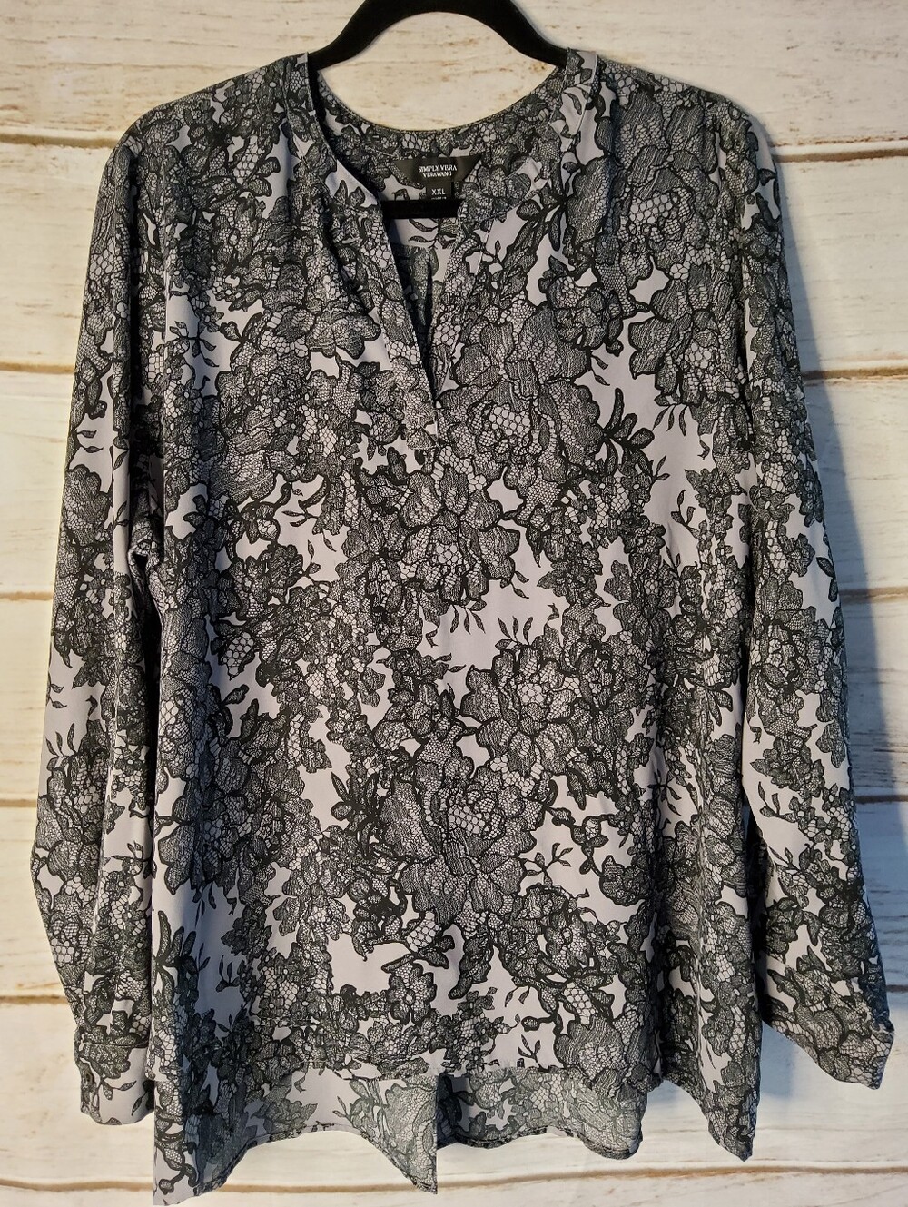Simply Vera Vera Wang Gray and Black Floral Lace-Print Split-Neck Blouse